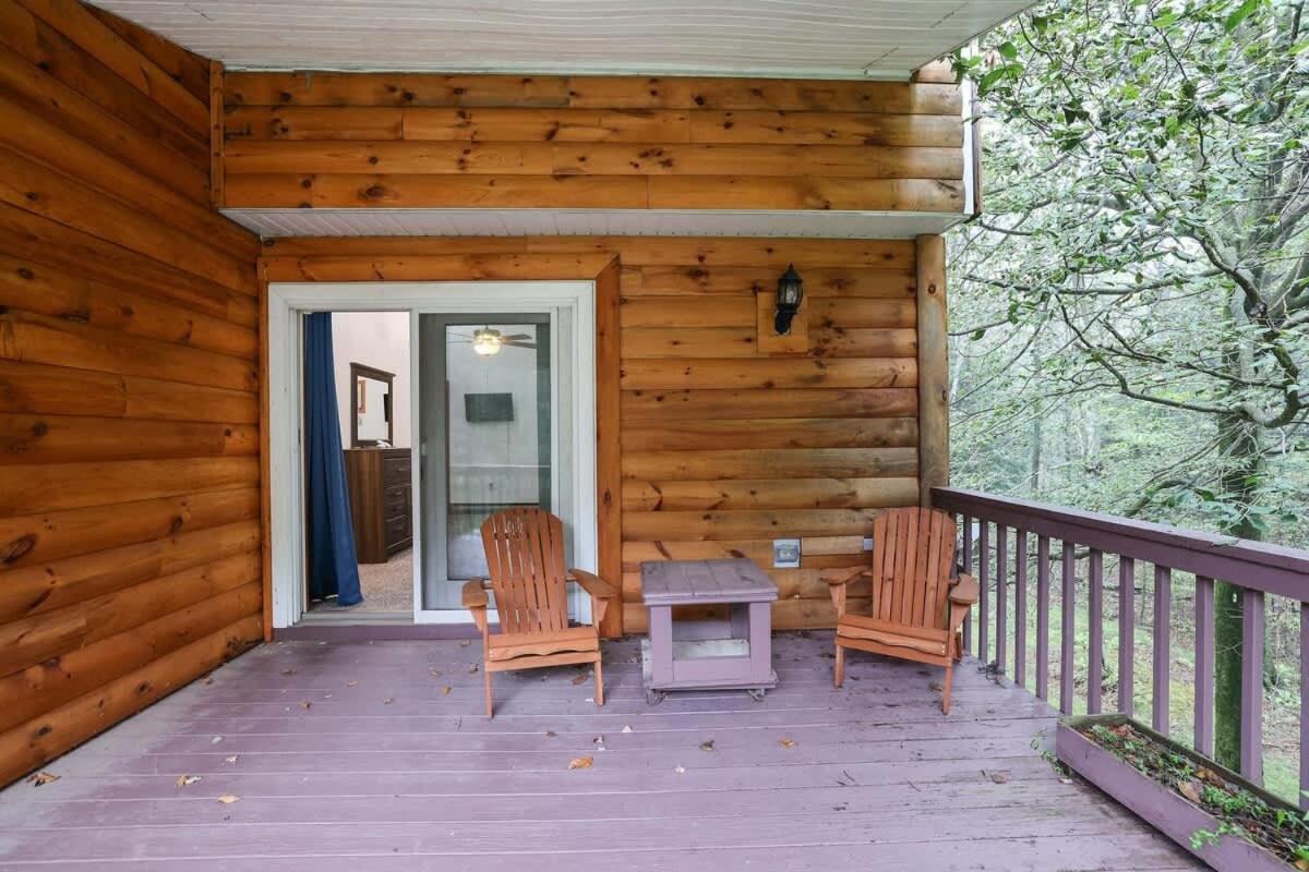 Relax In Blakeslee - Spacious 5Br Home With Bbq Exterior photo