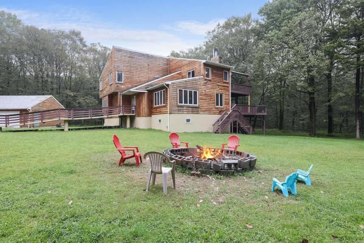 Relax In Blakeslee - Spacious 5Br Home With Bbq Exterior photo